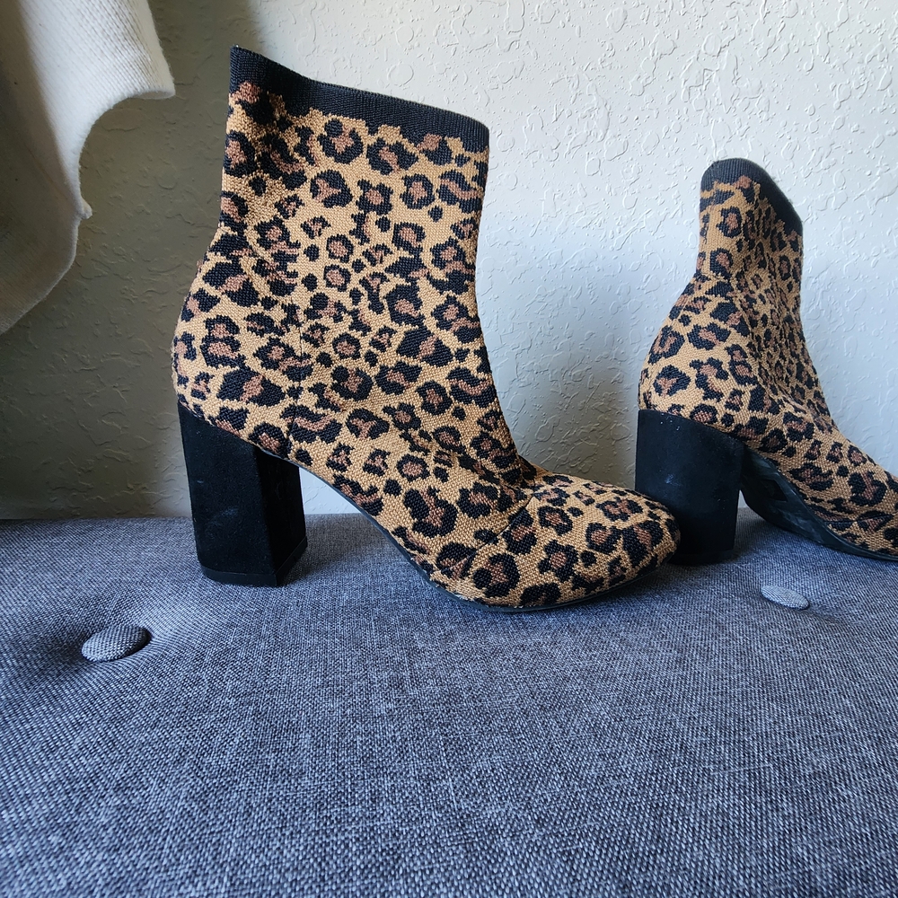 MIA Leopard Pattern Ankle Booties - Picture 2 of 4